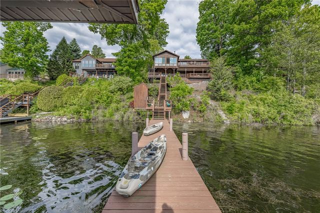 7386 Rose Avenue, Huron, NY 14590