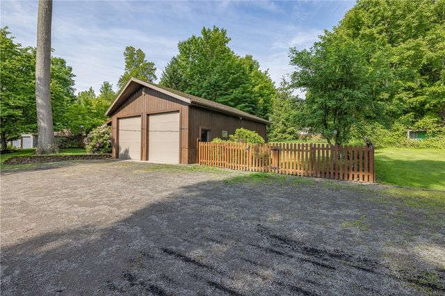 7386 Rose Avenue, Huron, NY 14590