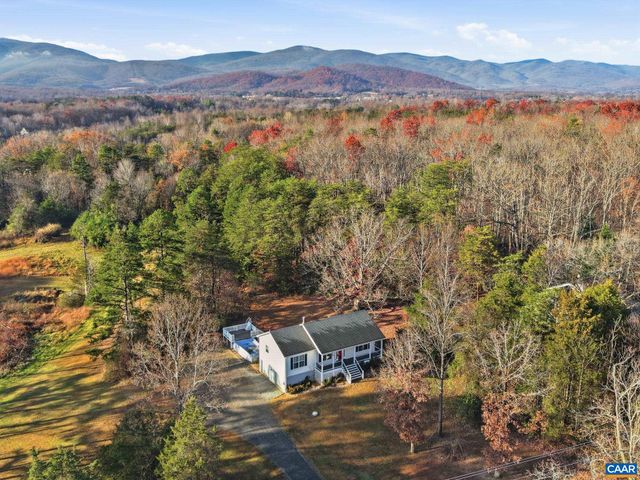 2093 SWIFT RUN RD, Ruckersville, VA 22968