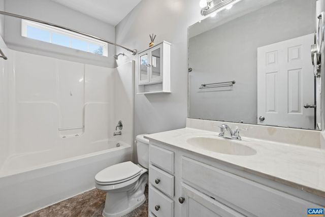 2093 SWIFT RUN RD, Ruckersville, VA 22968