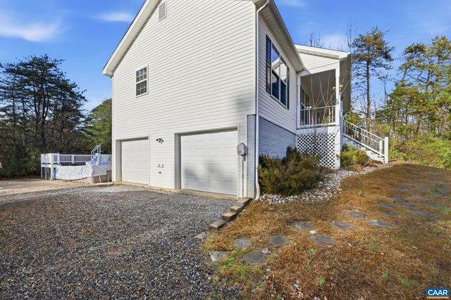 2093 SWIFT RUN RD, Ruckersville, VA 22968