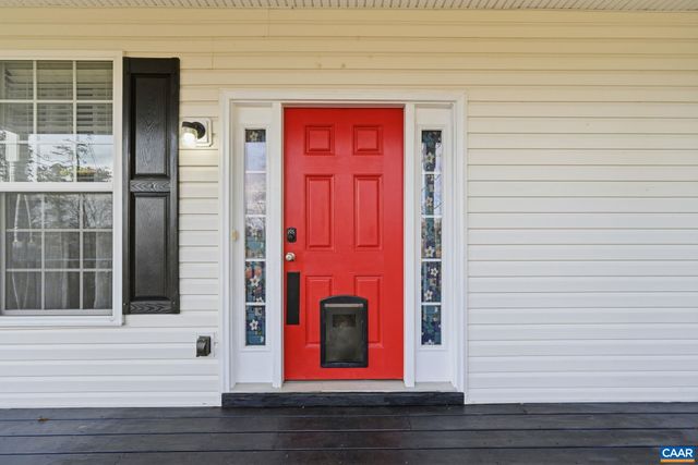 2093 SWIFT RUN RD, Ruckersville, VA 22968