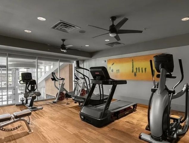 600 12th Ave S Apt 202, Nashville, TN 37203