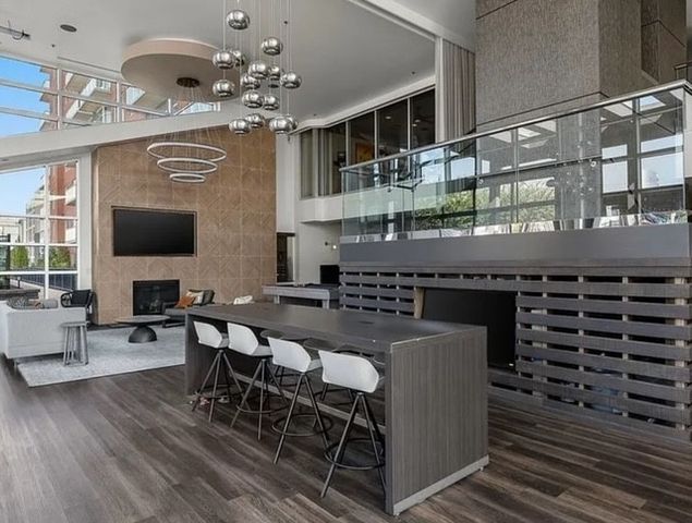 600 12th Ave S Apt 202, Nashville, TN 37203