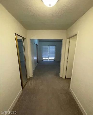 7664 Angel Crest Circle, Las Vegas, NV 89117