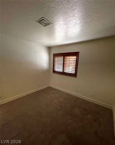 7664 Angel Crest Circle, Las Vegas, NV 89117
