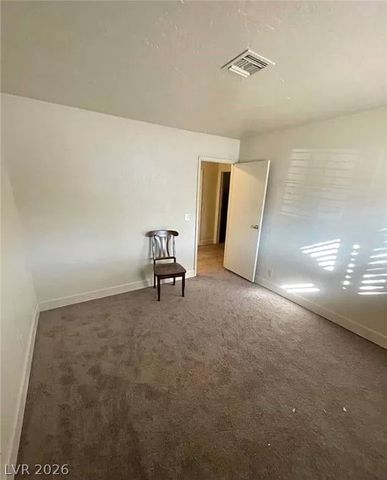 7664 Angel Crest Circle, Las Vegas, NV 89117
