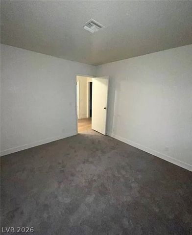 7664 Angel Crest Circle, Las Vegas, NV 89117