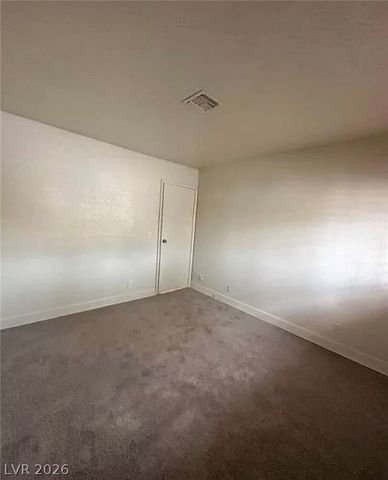 7664 Angel Crest Circle, Las Vegas, NV 89117