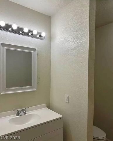 7664 Angel Crest Circle, Las Vegas, NV 89117