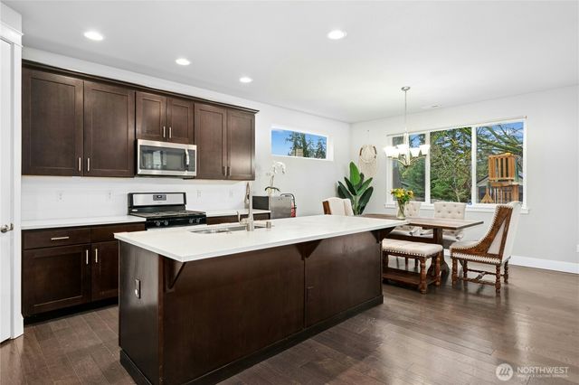 5822 82nd Place NE, Marysville, WA 98270