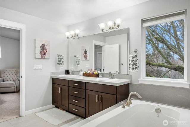 5822 82nd Place NE, Marysville, WA 98270