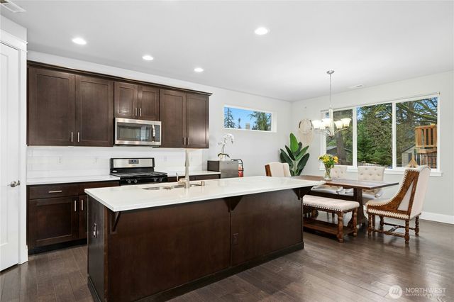 5822 82nd Place NE, Marysville, WA 98270