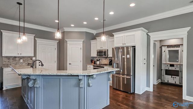 25257 Nettlebrooke Drive, Athens, AL 35613