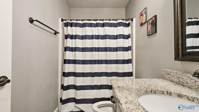 25257 Nettlebrooke Drive, Athens, AL 35613