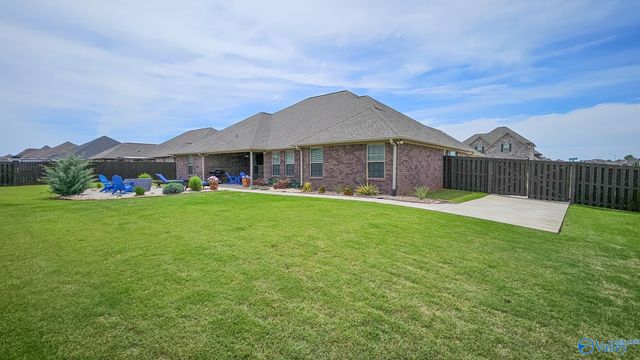 25257 Nettlebrooke Drive, Athens, AL 35613