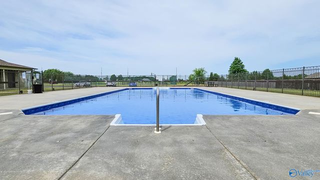 25257 Nettlebrooke Drive, Athens, AL 35613