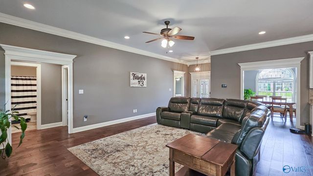 25257 Nettlebrooke Drive, Athens, AL 35613