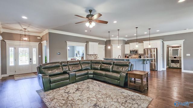 25257 Nettlebrooke Drive, Athens, AL 35613