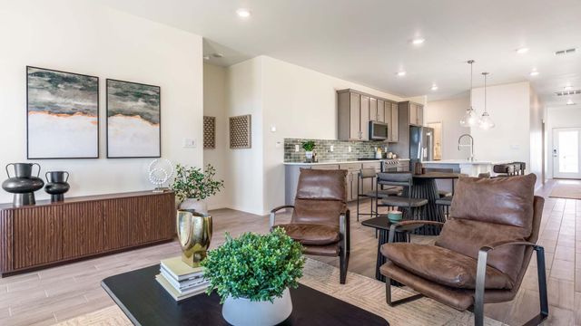 1436 Calle Breve Street NW, Los Lunas, NM 87031