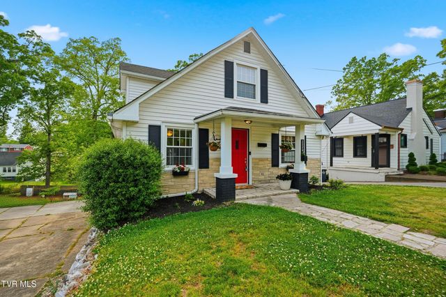 2220 Cypress Street, Kingsport, TN 37664