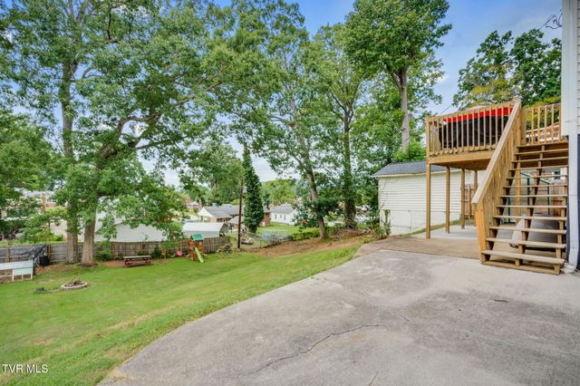 2220 Cypress Street, Kingsport, TN 37664