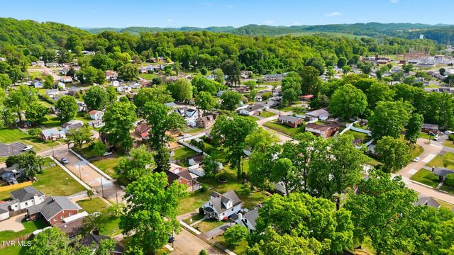 2220 Cypress Street, Kingsport, TN 37664