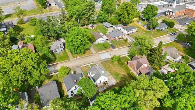 2220 Cypress Street, Kingsport, TN 37664