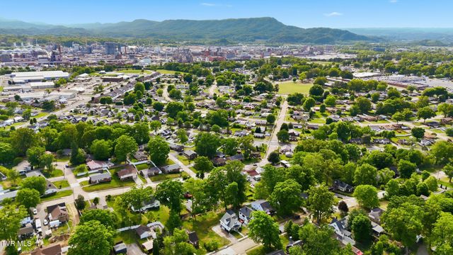 2220 Cypress Street, Kingsport, TN 37664