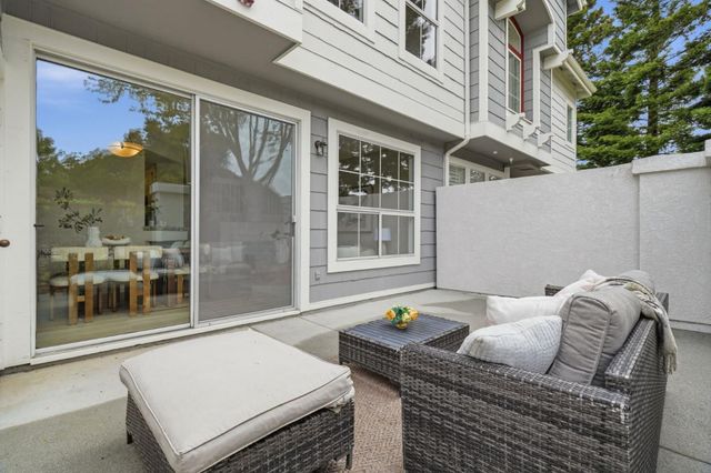 575 Shoal Circle, Redwood Shores, CA 94065
