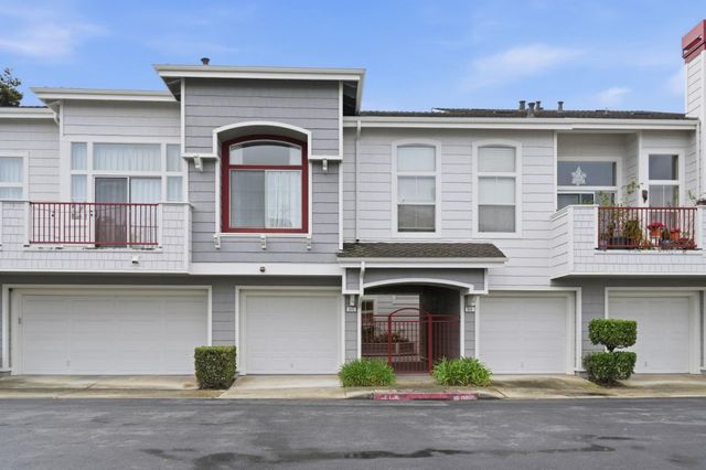 575 Shoal Circle, Redwood Shores, CA 94065