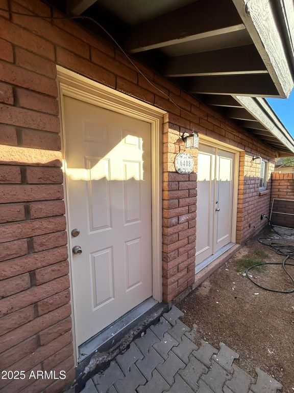 6408 S NEWBERRY Road A, Tempe, AZ 85283