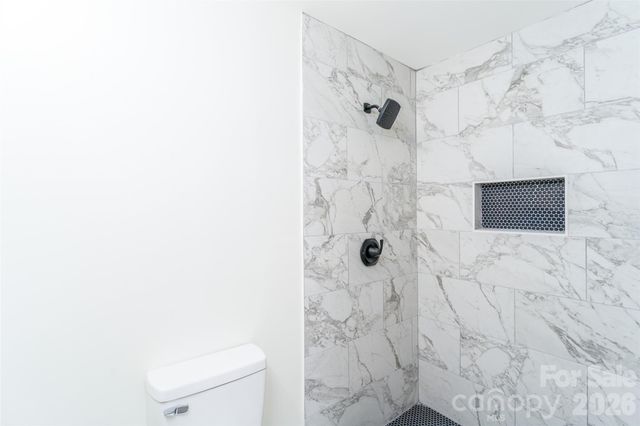 2136 W NC 150 Highway, Lincolnton, NC 28092