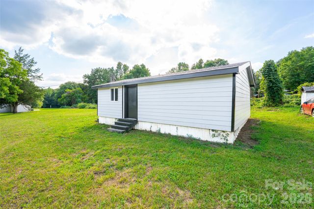 2136 W NC 150 Highway, Lincolnton, NC 28092