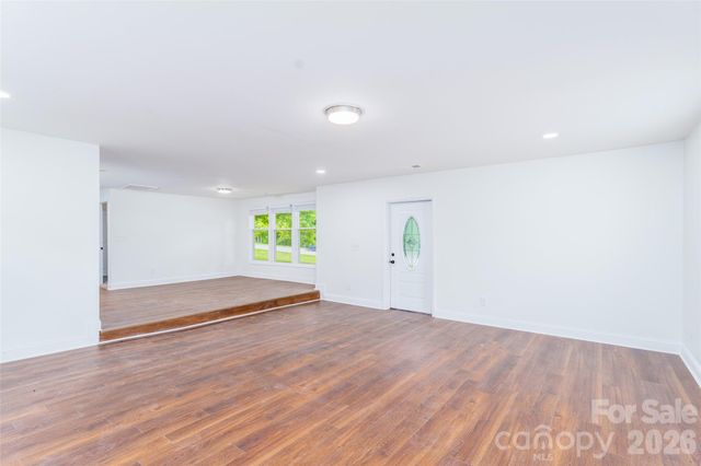 2136 W NC 150 Highway, Lincolnton, NC 28092