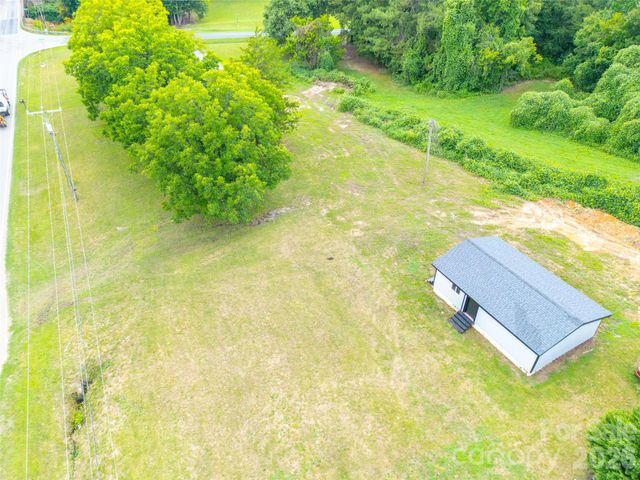2136 W NC 150 Highway, Lincolnton, NC 28092