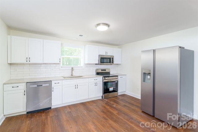 2136 W NC 150 Highway, Lincolnton, NC 28092