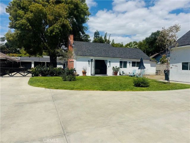 18861 Fairhaven, Santa Ana, CA 92705