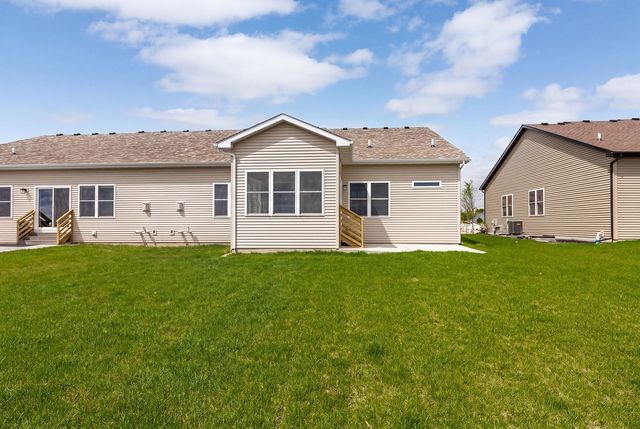 25136 S Westwind Drive, Channahon, IL 60410