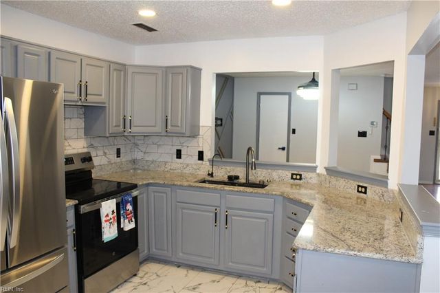 3808 Peppercorn WAY, Chesapeake, VA 23321