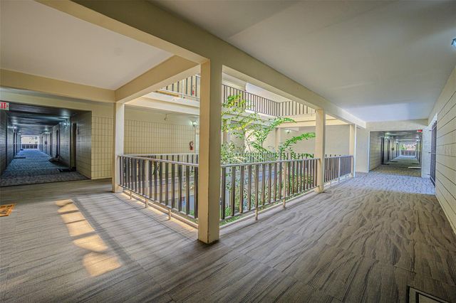 2302 S MANHATTAN AVENUE 219, Tampa, FL 33629