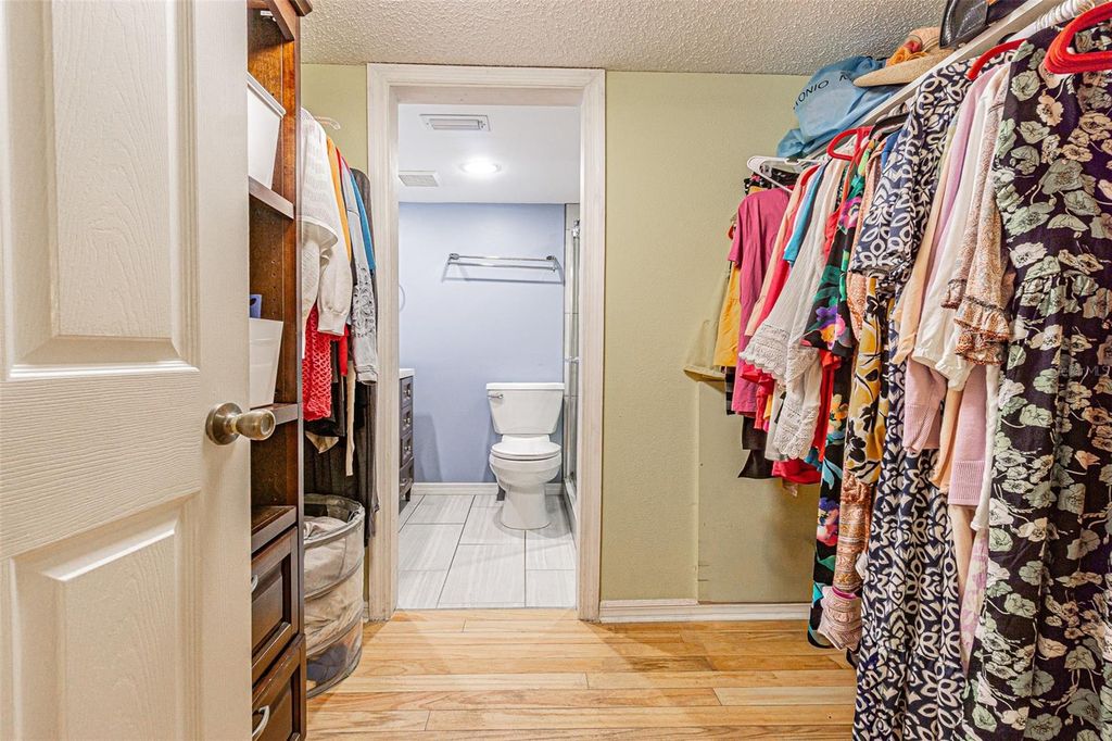 Image 16 of property listing at 2302 S MANHATTAN AVENUE 219, Tampa, FL 33629