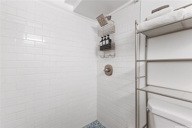 445 Seaside Avenue 705, Honolulu, HI 96815