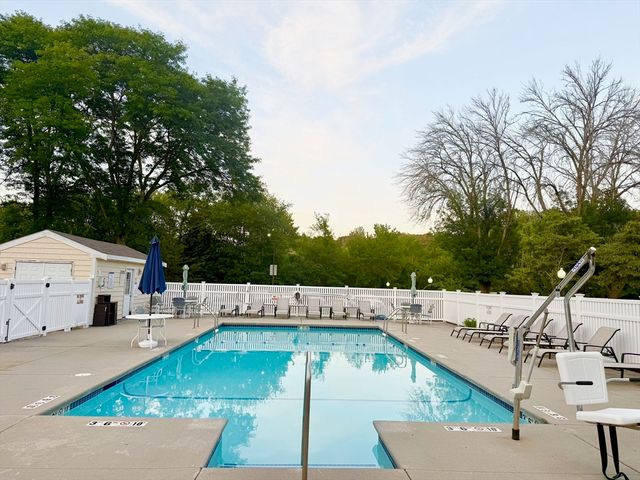 573 Broad St 128, Weymouth, MA 02189