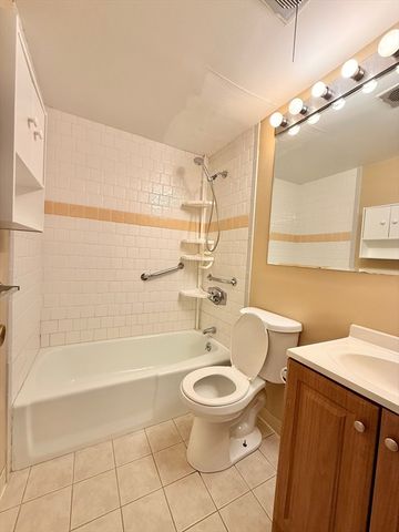 573 Broad St 128, Weymouth, MA 02189