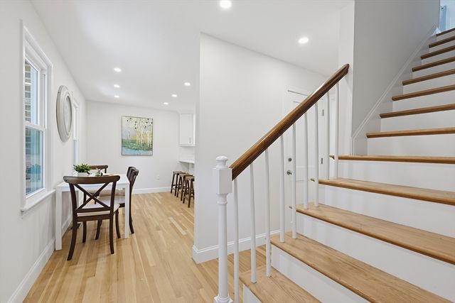 8 Cook Rd, Foxboro, MA 02035