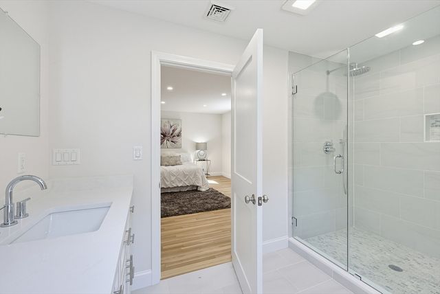 8 Cook Rd, Foxboro, MA 02035
