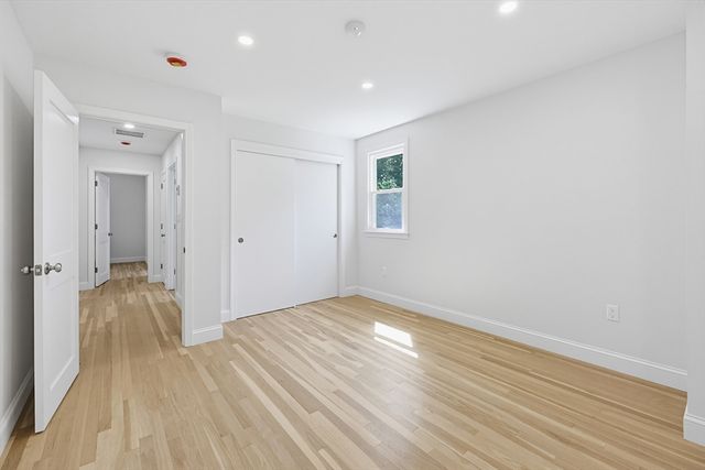 8 Cook Rd, Foxboro, MA 02035