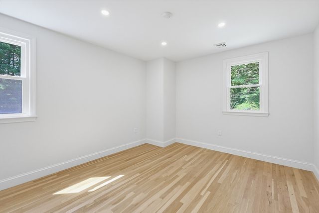 8 Cook Rd, Foxboro, MA 02035