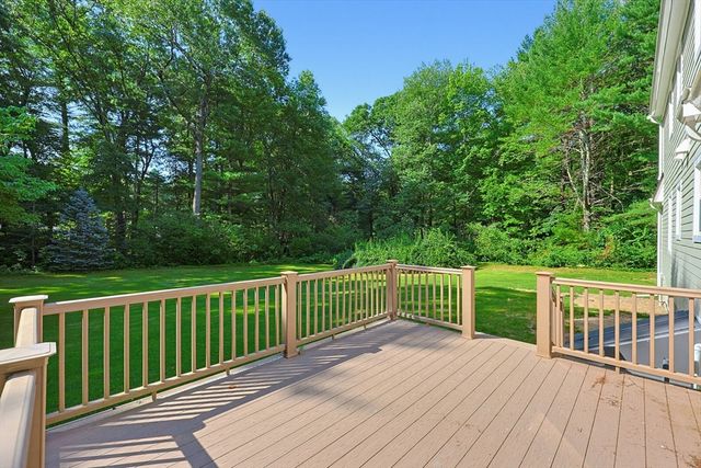 8 Cook Rd, Foxboro, MA 02035